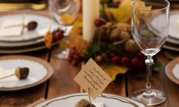 DIY Thanksgiving Place Cards: Easy Ideas to Wow Your Guests